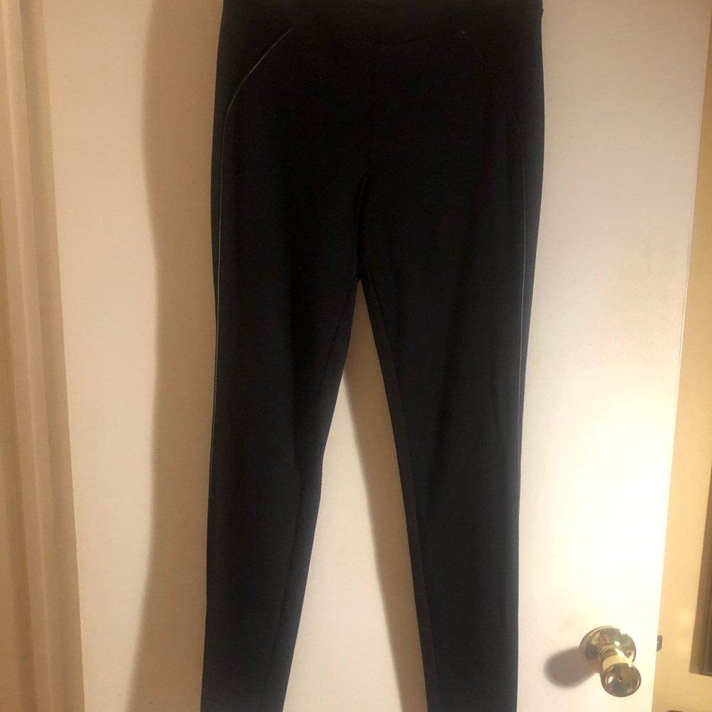 Black leggings